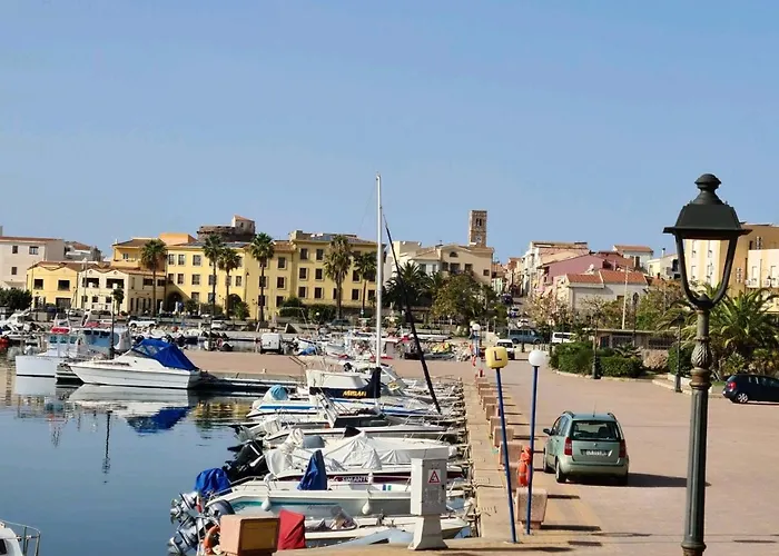 Stella Marina, A 450 Mt Dalla Costa Del Mar Di Sardegna Apartamento *