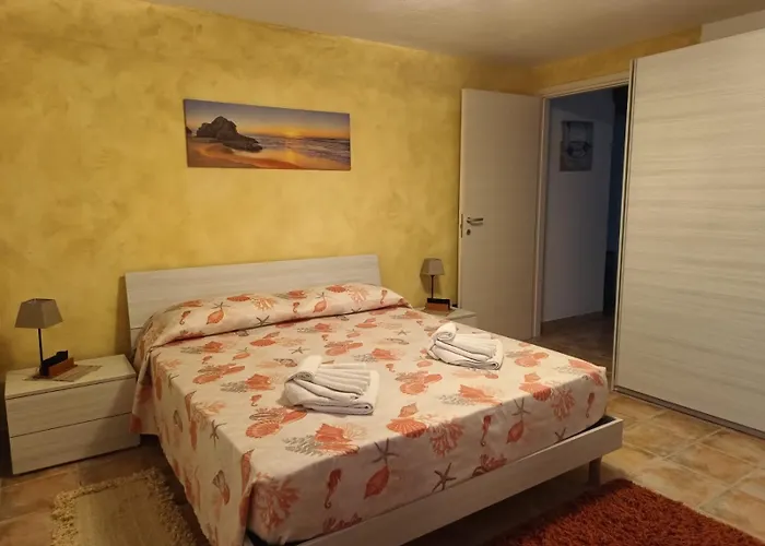 Stella Marina, A 450 Mt Dalla Costa Del Mar Di Sardegna *
